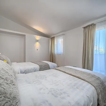 Relax Penthouse Private Jacuzzi Split Area דירה *