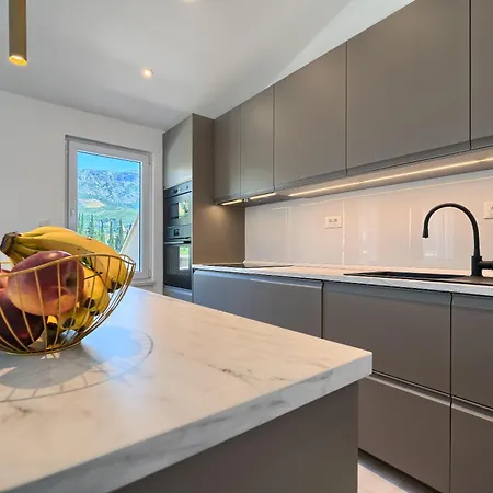 Relax Penthouse Private Jacuzzi Split Area *