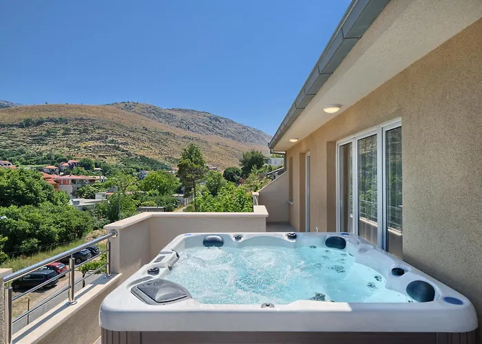 Relax Penthouse Private Jacuzzi Split Area 公寓 *