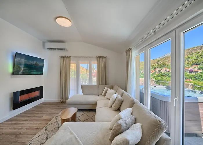 Relax Penthouse Private Jacuzzi Split Area Žrnovnica