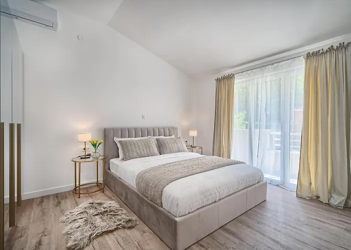 Relax Penthouse Private Jacuzzi Split Area 公寓 Žrnovnica